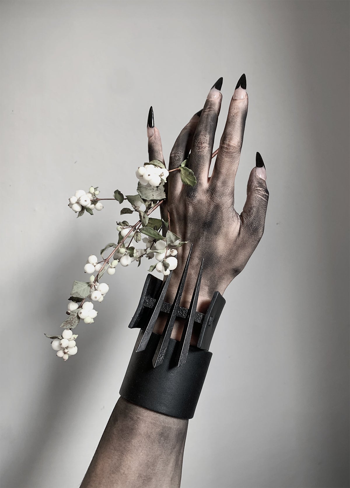 TALON CUFF