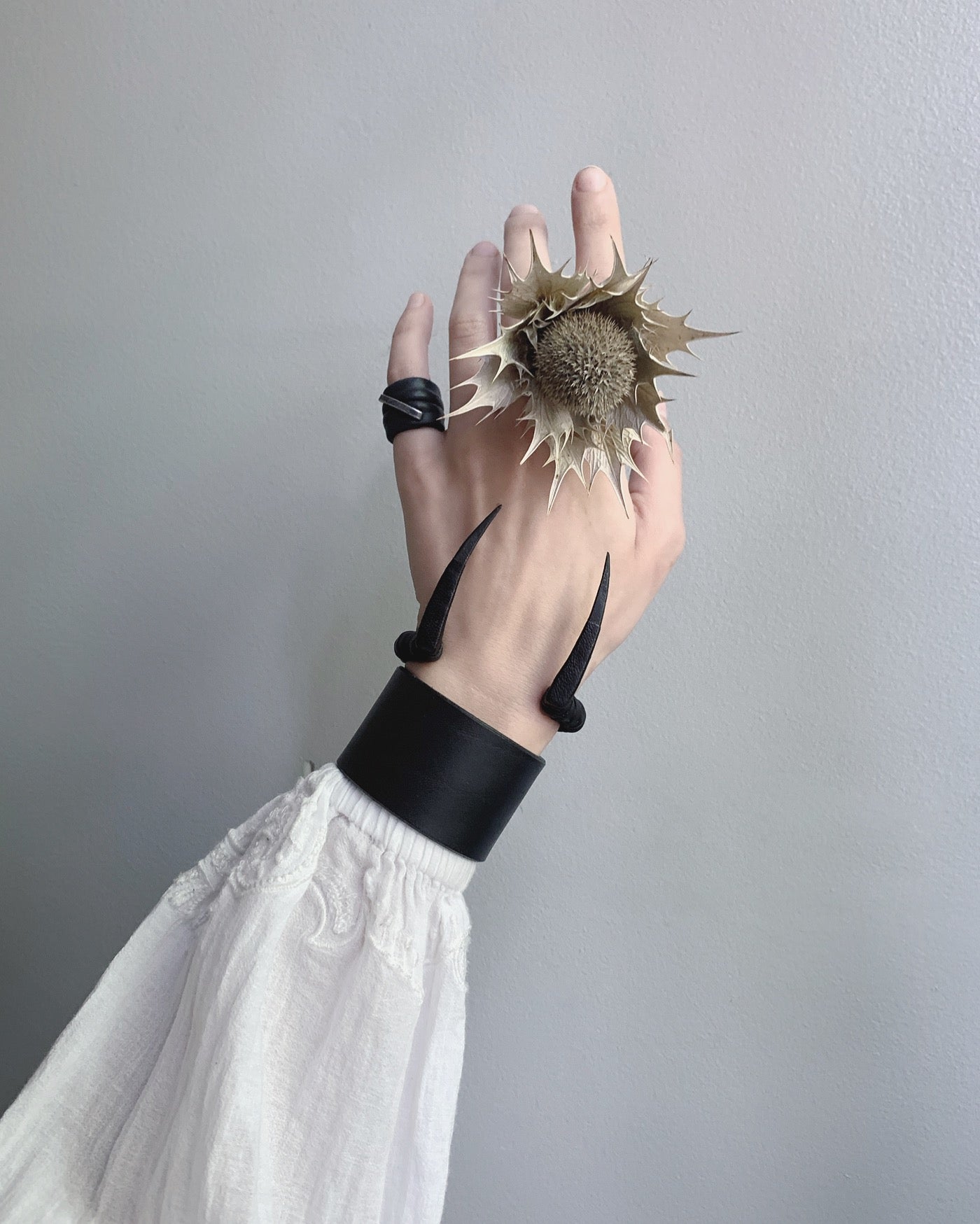 FANG CUFF