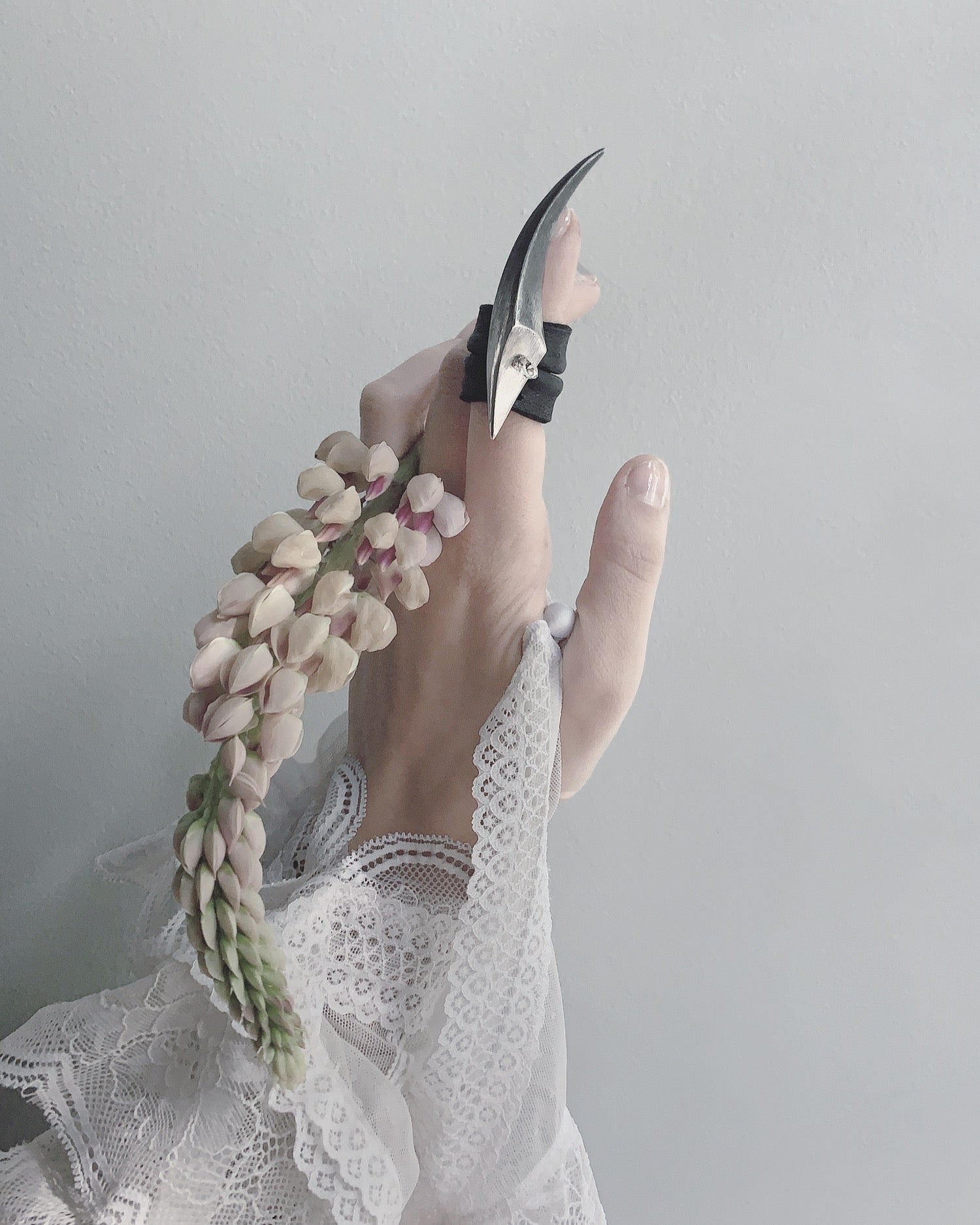 SILVER CLAW RING