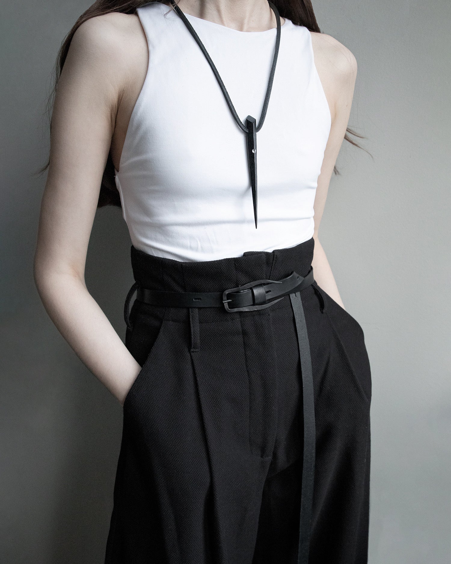 SINGLE SPEAR NECKLACE II