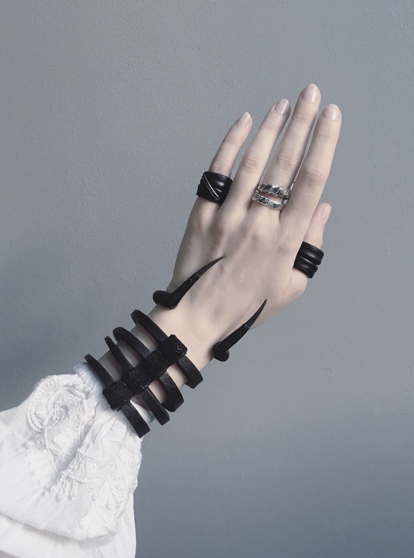 FANG CUFF