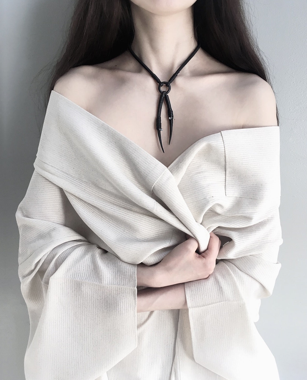 PEDIPALP NECKLACE BLACK